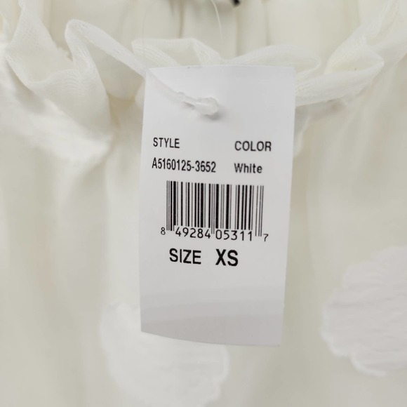 Alexis Ashton Top Sheer Ruffled Off Shoulder in White Size XS NWT - Picture 4 of 7